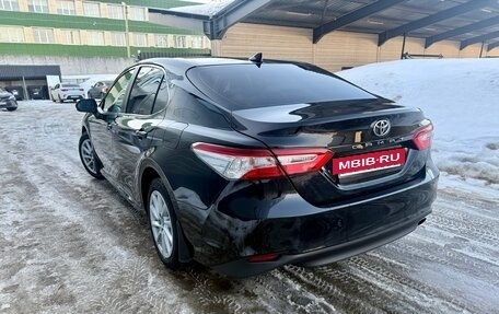 Toyota Camry, 2021 год, 3 100 000 рублей, 4 фотография