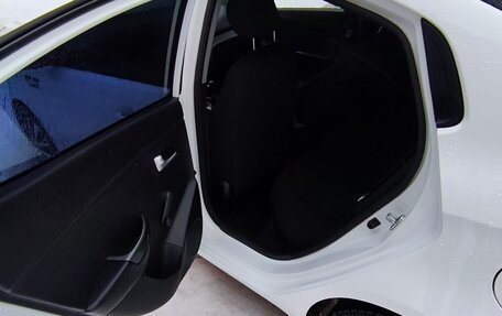 KIA Rio III рестайлинг, 2015 год, 940 000 рублей, 27 фотография