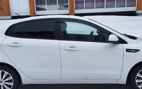 KIA Rio III рестайлинг, 2015 год, 940 000 рублей, 30 фотография