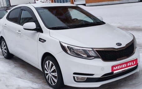 KIA Rio III рестайлинг, 2015 год, 940 000 рублей, 29 фотография