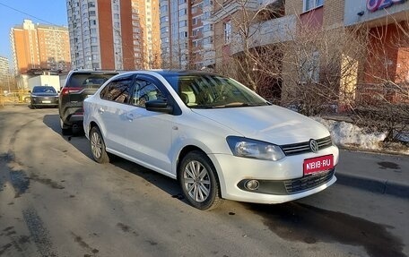 Volkswagen Polo VI (EU Market), 2014 год, 850 000 рублей, 1 фотография