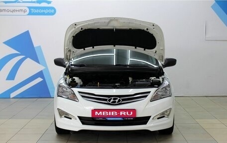 Hyundai Solaris II рестайлинг, 2015 год, 1 075 000 рублей, 4 фотография
