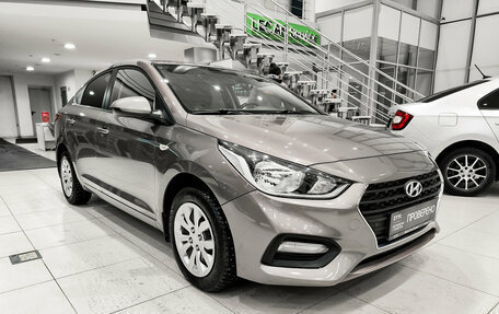 Hyundai Solaris II рестайлинг, 2018 год, 1 350 000 рублей, 3 фотография