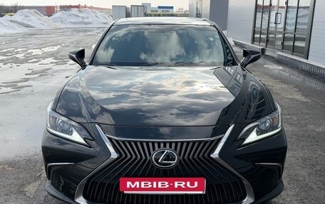 Lexus ES VII, 2020 год, 4 150 000 рублей, 10 фотография