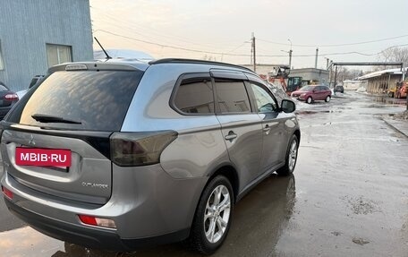Mitsubishi Outlander III рестайлинг 3, 2012 год, 1 200 000 рублей, 5 фотография