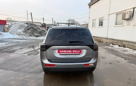 Mitsubishi Outlander III рестайлинг 3, 2012 год, 1 200 000 рублей, 7 фотография