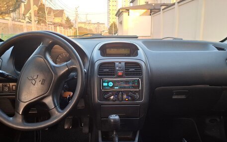 Mitsubishi Carisma I, 2001 год, 256 000 рублей, 4 фотография