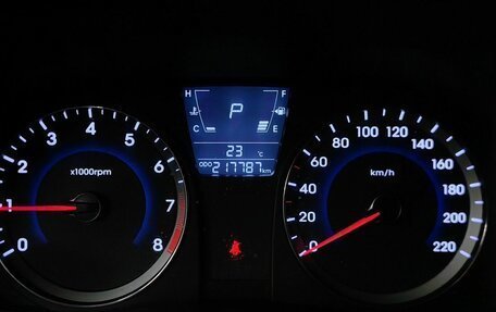 Hyundai Solaris II рестайлинг, 2013 год, 747 000 рублей, 16 фотография