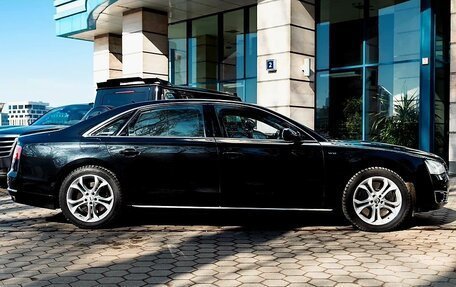 Audi A8, 2012 год, 2 500 000 рублей, 5 фотография