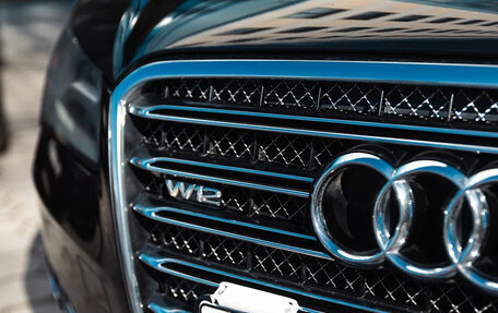 Audi A8, 2012 год, 2 500 000 рублей, 34 фотография