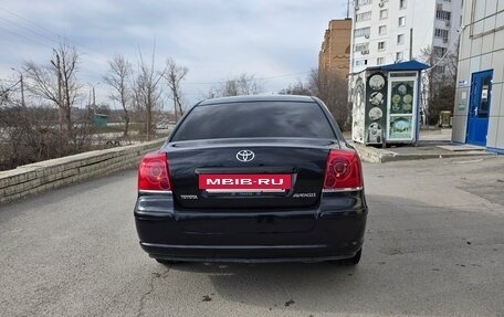 Toyota Avensis III рестайлинг, 2005 год, 780 000 рублей, 3 фотография