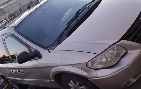 Chrysler Town & Country IV, 2004 год, 550 000 рублей, 1 фотография