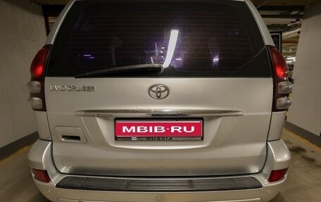 Toyota Land Cruiser Prado 120 рестайлинг, 2004 год, 1 490 000 рублей, 1 фотография