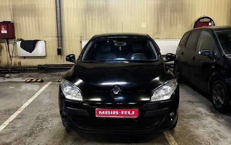 Renault Megane III, 2011 год, 680 000 рублей, 1 фотография