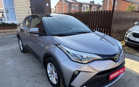 Toyota C-HR I рестайлинг, 2020 год, 2 600 000 рублей, 1 фотография