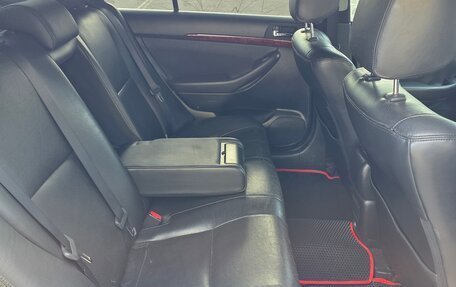 Toyota Avensis III рестайлинг, 2005 год, 780 000 рублей, 22 фотография