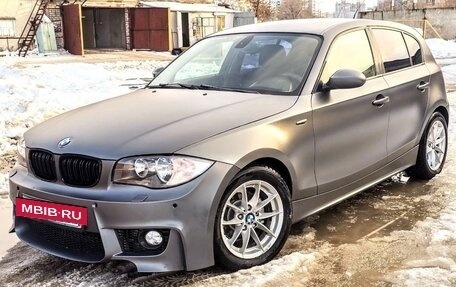 BMW 1 серия, 2005 год, 880 000 рублей, 2 фотография
