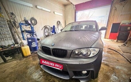 BMW 1 серия, 2005 год, 880 000 рублей, 16 фотография