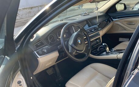 BMW 5 серия, 2011 год, 1 350 000 рублей, 7 фотография