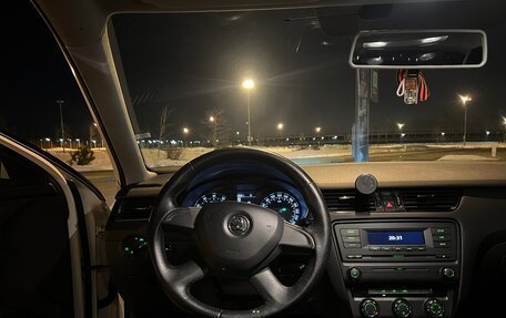 Skoda Octavia, 2014 год, 950 000 рублей, 17 фотография