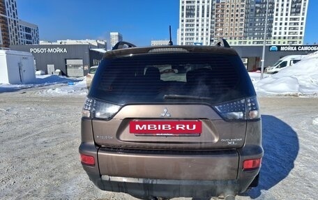 Mitsubishi Outlander III рестайлинг 3, 2010 год, 1 000 000 рублей, 4 фотография