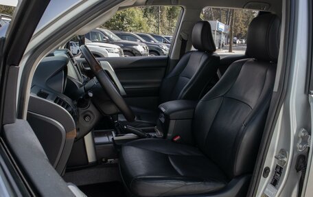 Toyota Land Cruiser Prado 150 рестайлинг 2, 2013 год, 3 350 000 рублей, 11 фотография