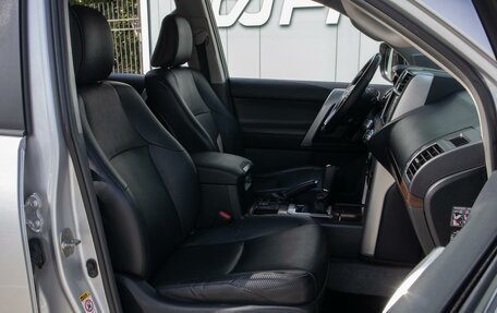 Toyota Land Cruiser Prado 150 рестайлинг 2, 2013 год, 3 350 000 рублей, 9 фотография