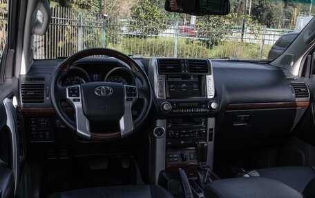 Toyota Land Cruiser Prado 150 рестайлинг 2, 2013 год, 3 350 000 рублей, 7 фотография