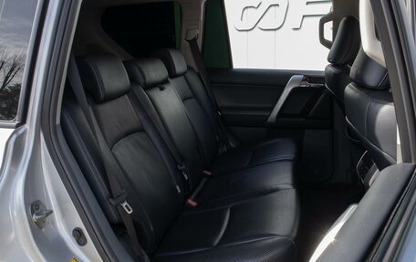 Toyota Land Cruiser Prado 150 рестайлинг 2, 2013 год, 3 350 000 рублей, 8 фотография