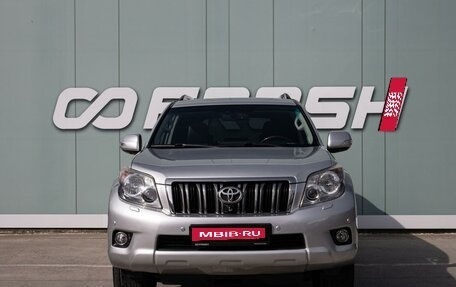 Toyota Land Cruiser Prado 150 рестайлинг 2, 2013 год, 3 350 000 рублей, 3 фотография