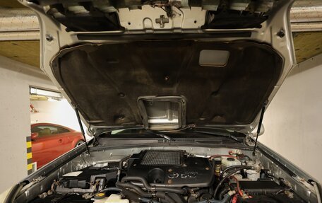 Toyota Land Cruiser Prado 120 рестайлинг, 2004 год, 1 490 000 рублей, 9 фотография