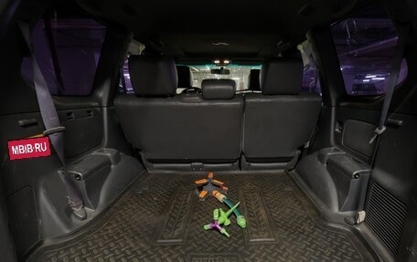 Toyota Land Cruiser Prado 120 рестайлинг, 2004 год, 1 490 000 рублей, 13 фотография