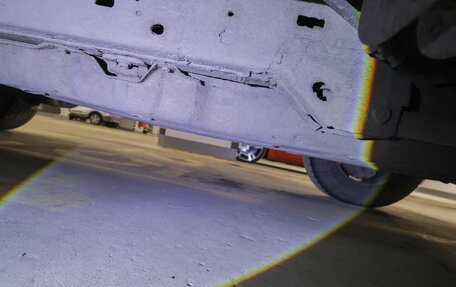 Toyota Land Cruiser Prado 120 рестайлинг, 2004 год, 1 490 000 рублей, 16 фотография