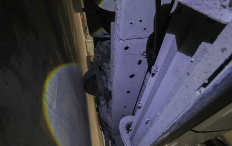 Toyota Land Cruiser Prado 120 рестайлинг, 2004 год, 1 490 000 рублей, 22 фотография