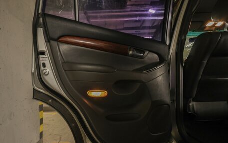 Toyota Land Cruiser Prado 120 рестайлинг, 2004 год, 1 490 000 рублей, 24 фотография