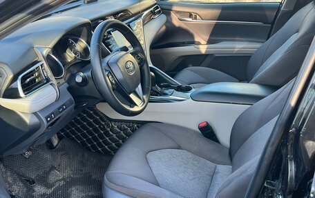 Toyota Camry, 2018 год, 1 989 000 рублей, 12 фотография