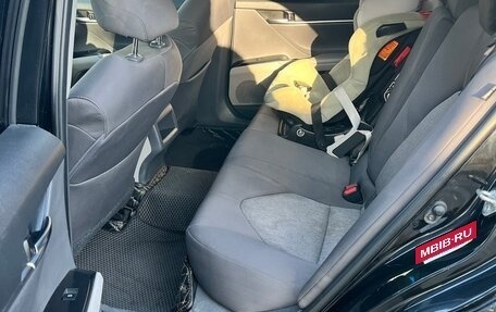 Toyota Camry, 2018 год, 1 989 000 рублей, 13 фотография