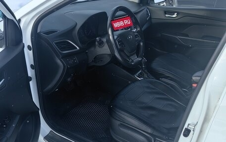 Hyundai Solaris II рестайлинг, 2017 год, 1 340 000 рублей, 8 фотография