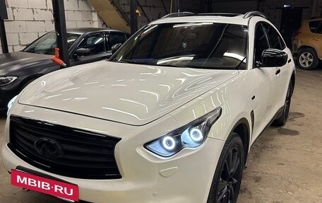 Infiniti FX II, 2012 год, 1 980 000 рублей, 3 фотография