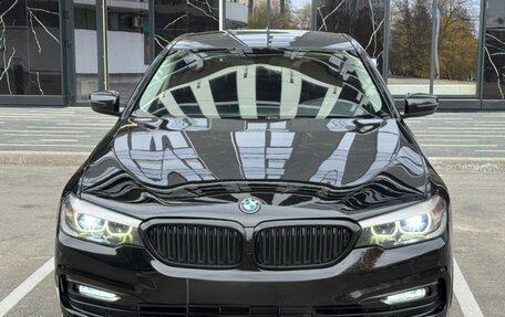 BMW 5 серия, 2019 год, 2 950 000 рублей, 2 фотография