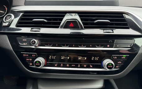 BMW 5 серия, 2019 год, 2 950 000 рублей, 11 фотография