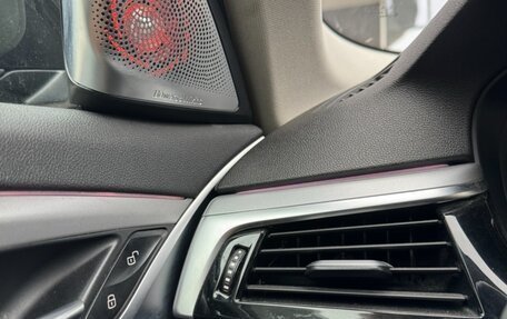 BMW 5 серия, 2019 год, 2 950 000 рублей, 15 фотография