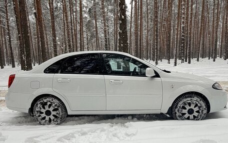 Daewoo Gentra II, 2014 год, 640 000 рублей, 2 фотография