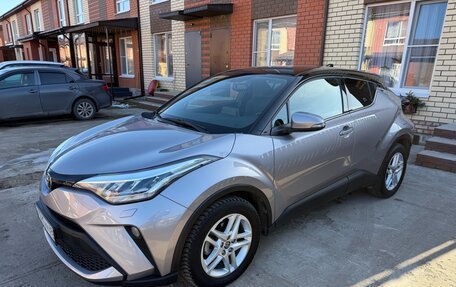 Toyota C-HR I рестайлинг, 2020 год, 2 600 000 рублей, 3 фотография