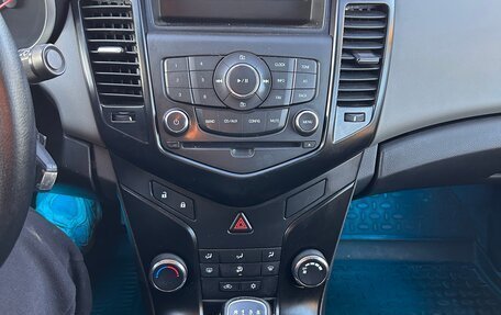 Chevrolet Cruze II, 2011 год, 725 000 рублей, 18 фотография