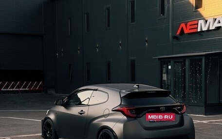 Toyota Yaris, 2021 год, 5 200 000 рублей, 5 фотография