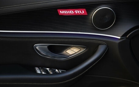 Mercedes-Benz E-Класс, 2020 год, 3 800 000 рублей, 24 фотография