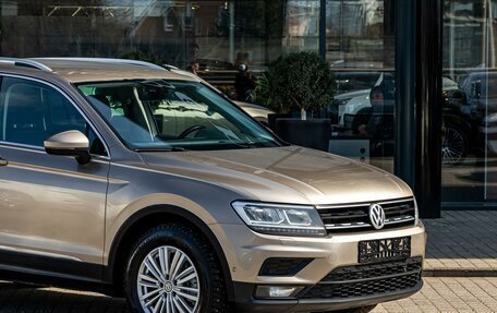 Volkswagen Tiguan II, 2018 год, 2 295 000 рублей, 9 фотография
