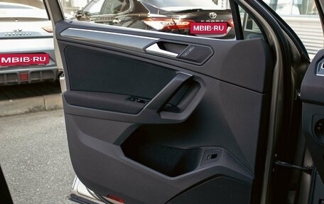 Volkswagen Tiguan II, 2018 год, 2 295 000 рублей, 12 фотография