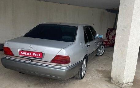 Mercedes-Benz S-Класс, 1992 год, 670 000 рублей, 1 фотография